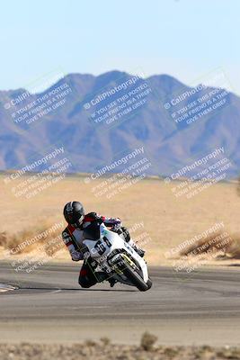 media/Jan-08-2022-SoCal Trackdays (Sat) [[1ec2777125]]/Turn 4 (1145am)/